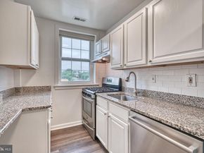 5 46TH Street SE 6, Washington DC 20019