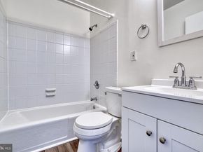 5 46TH Street SE 6, Washington DC 20019