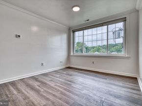 5 46TH Street SE 6, Washington DC 20019