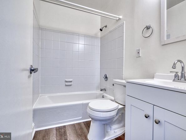 5 46TH Street SE 6, Washington DC 20019
