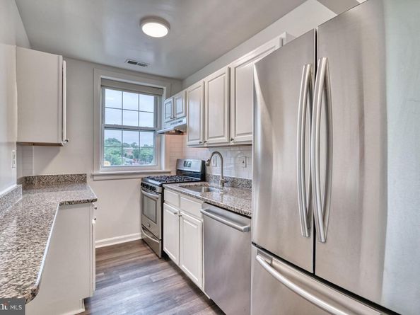 5 46TH Street SE 6, Washington DC 20019