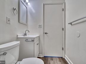 5 46TH Street SE 6, Washington DC 20019