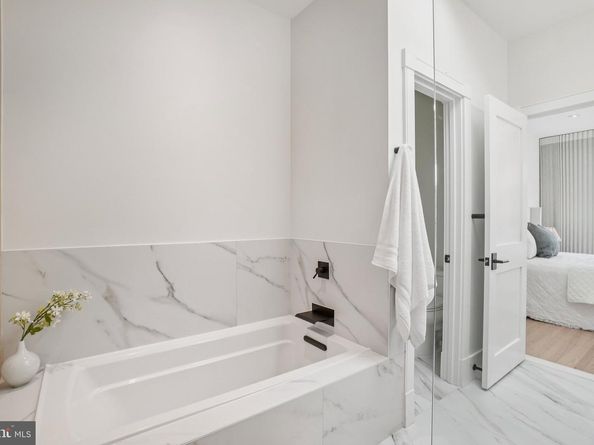 520 1/2 13TH Street SE B, Washington DC 20003