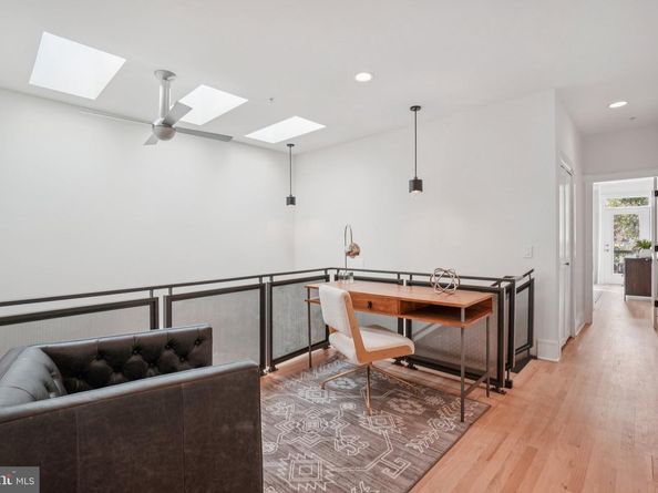 520 1/2 13TH Street SE B, Washington DC 20003