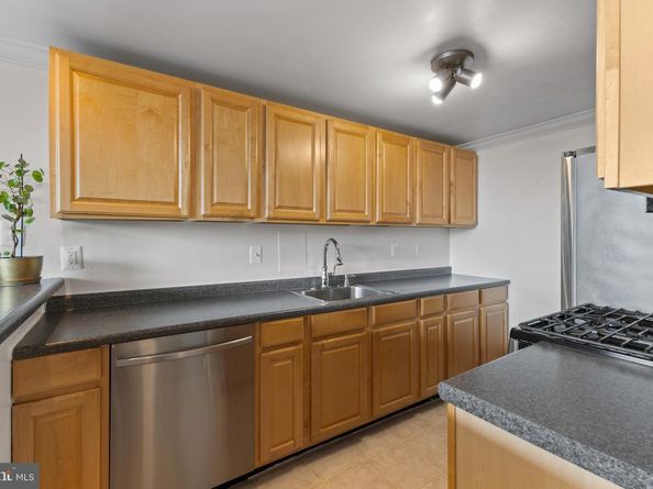 4600 Duke Street 613, Alexandria VA 22304