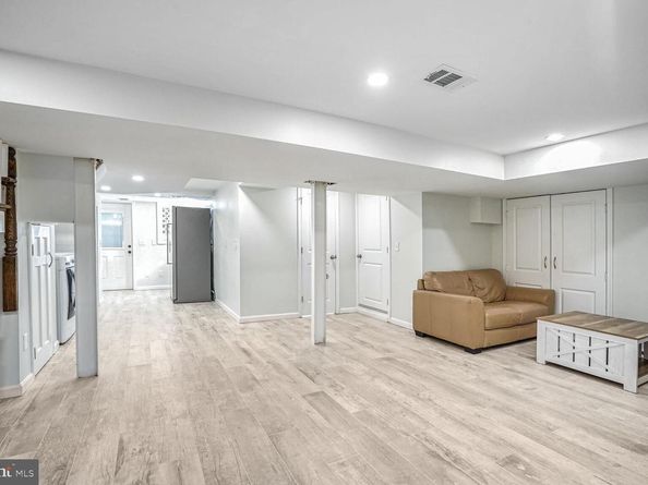4224 Van Ness Street NW, Washington DC 20016