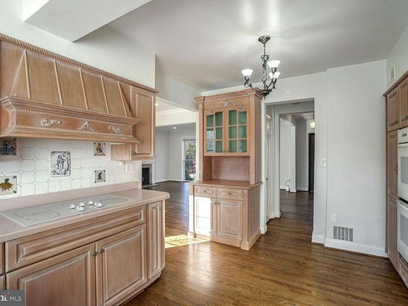 4224 Van Ness Street NW, Washington DC 20016