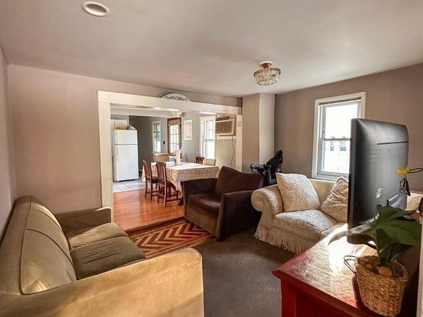 910 Magnolia Avenue, Croydon PA 19021