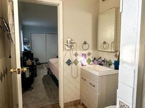 910 Magnolia Avenue, Croydon PA 19021