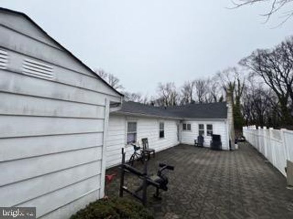 910 Magnolia Avenue, Croydon PA 19021