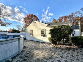 910 Magnolia Avenue, Croydon PA 19021