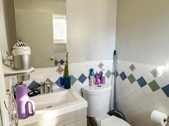 910 Magnolia Avenue, Croydon PA 19021