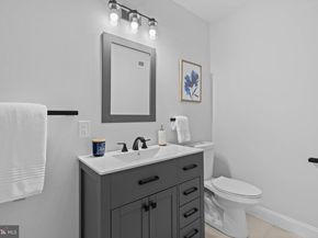 427 Tasker Street, Philadelphia PA 19148