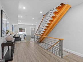 427 Tasker Street, Philadelphia PA 19148