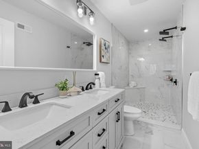 427 Tasker Street, Philadelphia PA 19148