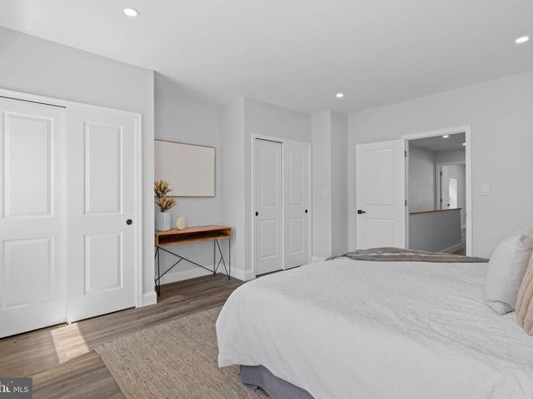 427 Tasker Street, Philadelphia PA 19148