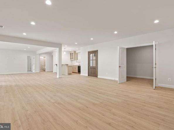 3006 Weber Place, Oakton VA 22124