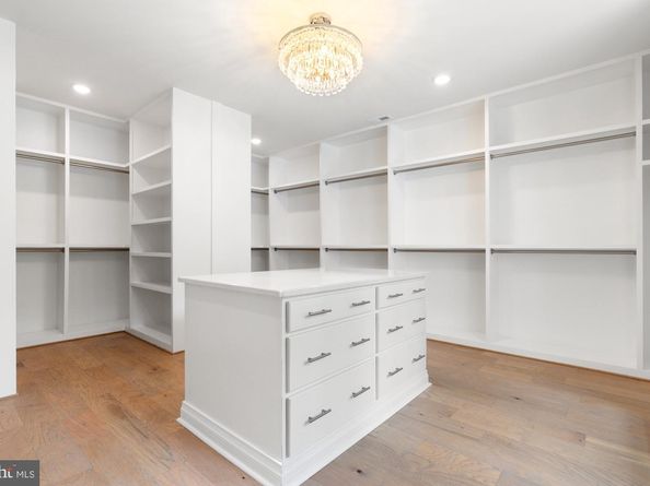 3006 Weber Place, Oakton VA 22124