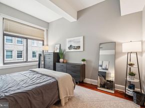 1500 Chestnut Street 18D, Philadelphia PA 19102