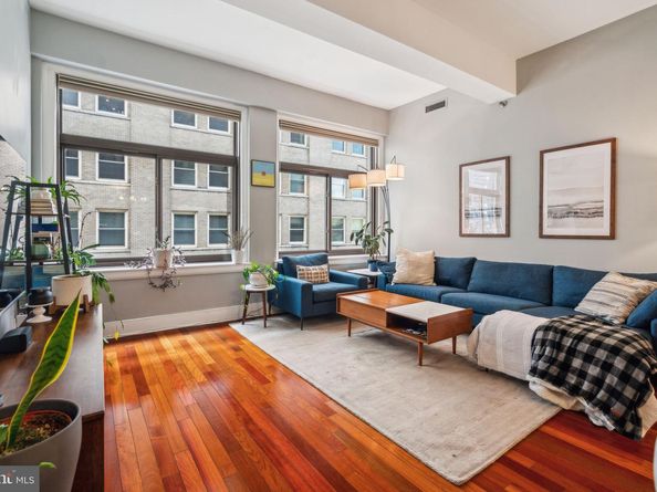 1500 Chestnut Street 18D, Philadelphia PA 19102