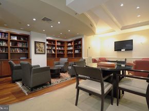 1500 Chestnut Street 18D, Philadelphia PA 19102