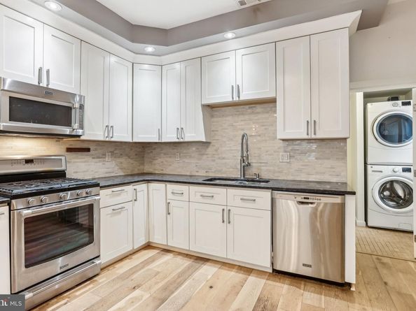 905 Watkins Street, Philadelphia PA 19148