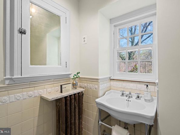 2325 Porter Street NW, Washington DC 20008