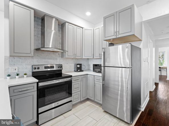 1433 Ogden Street, Philadelphia PA 19130