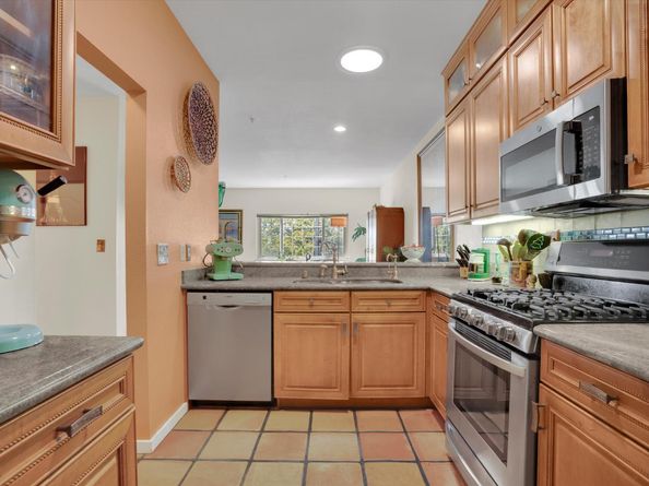1708 Lexington Avenue 9, El Cerrito CA 94530