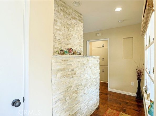 5621 Fallsgrove, Los Angeles CA 90016