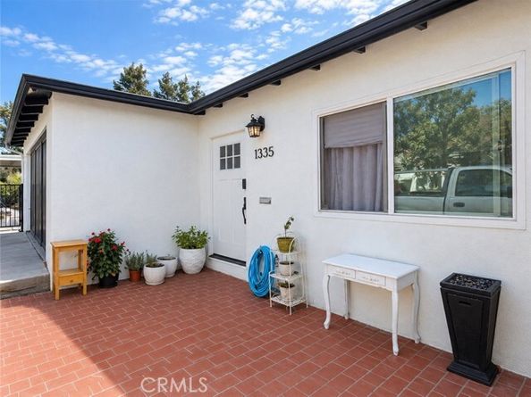 1335 Helen, Los Angeles CA 90063