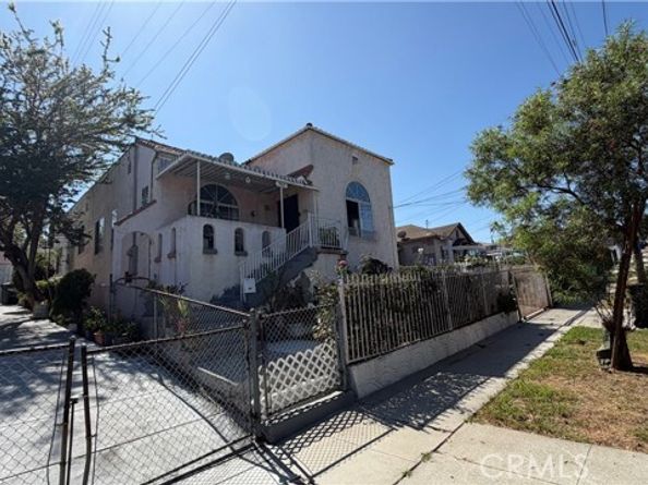 962 N Ditman, Los Angeles CA 90063