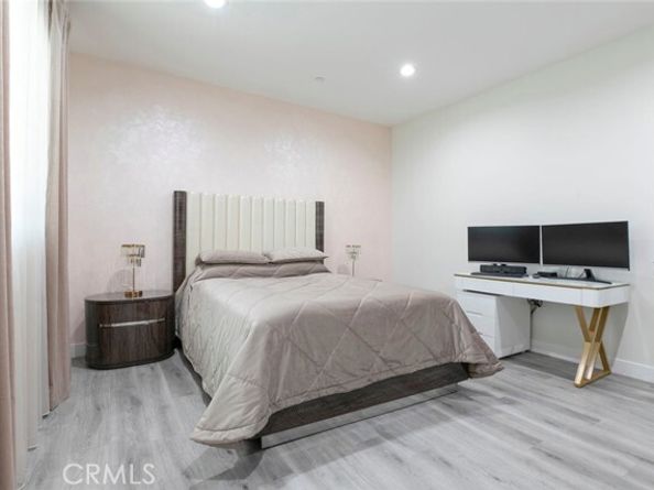 9124 N Nilo Lane, Panorama City (los Angeles) CA 91402