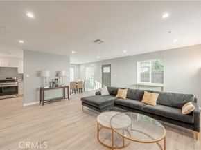 7449 Alabama Avenue, Canoga Park (los Angeles) CA 91303