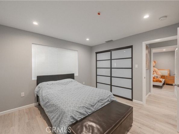 7449 Alabama Avenue, Canoga Park (los Angeles) CA 91303