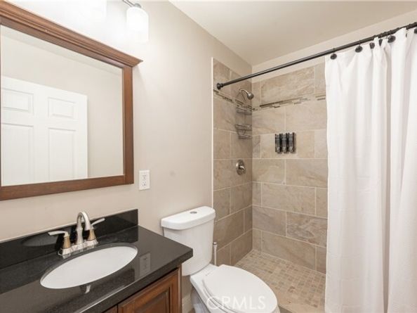 7449 Alabama Avenue, Canoga Park (los Angeles) CA 91303