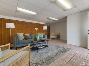 100 E Kenneth Road, Glendale CA 91207