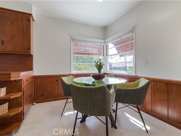 100 E Kenneth Road, Glendale CA 91207