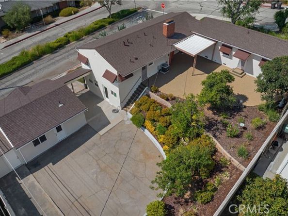 100 E Kenneth Road, Glendale CA 91207