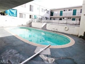 10749 New Haven Street 22, Sun Valley (los Angeles) CA 91352