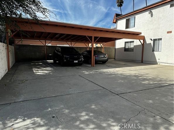 924 W Clark Avenue, Burbank CA 91506