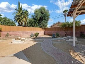 19426 Blythe Street, Reseda (los Angeles) CA 91335