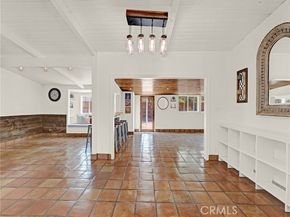 19426 Blythe Street, Reseda (los Angeles) CA 91335