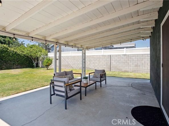6451 Riverton Avenue, North Hollywood (los Angeles) CA 91606