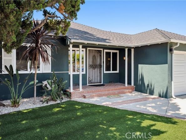 6451 Riverton Avenue, North Hollywood (los Angeles) CA 91606
