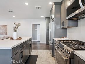 6451 Riverton Avenue, North Hollywood (los Angeles) CA 91606