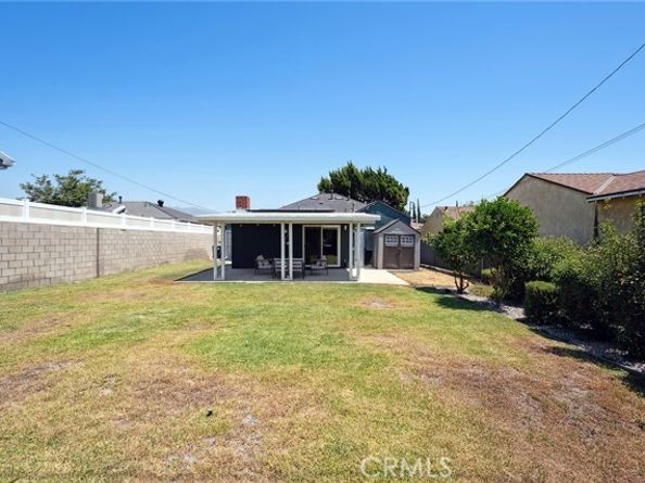 6451 Riverton Avenue, North Hollywood (los Angeles) CA 91606