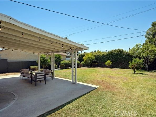 6451 Riverton Avenue, North Hollywood (los Angeles) CA 91606