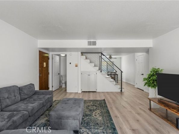 11274 Morrison Street 2, North Hollywood (los Angeles) CA 91601