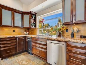 4532 Del Moreno Drive, Woodland Hills (los Angeles) CA 91364